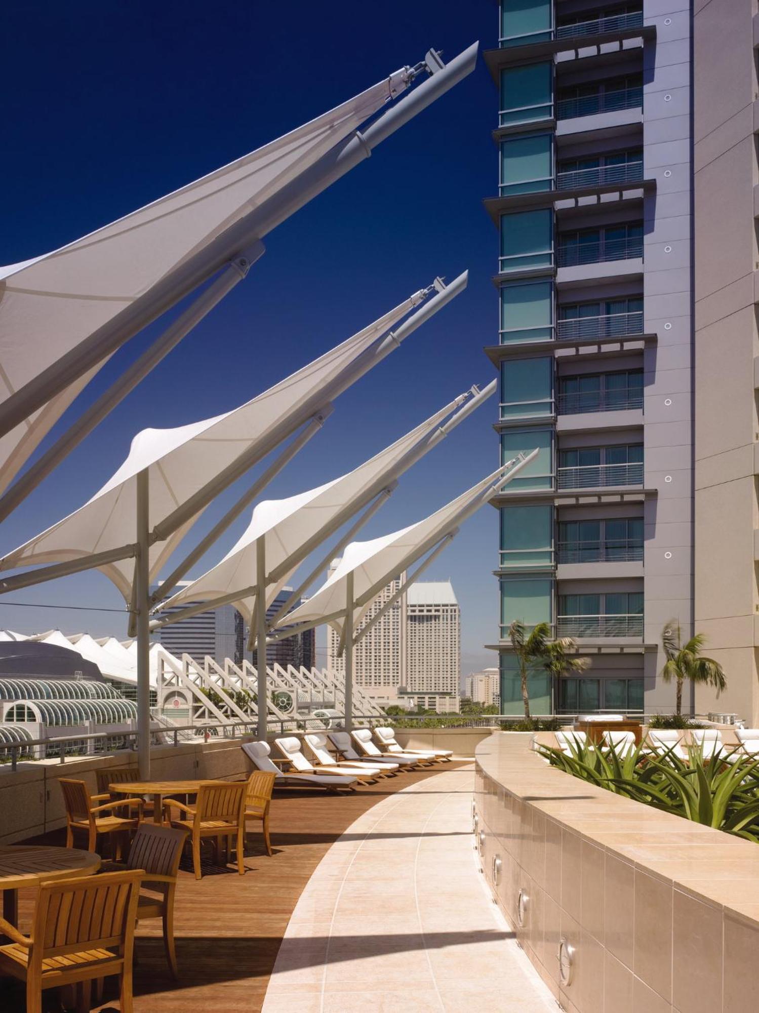 Omni At The Ballpark Hotel